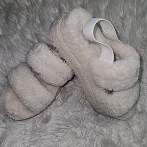 Ugg Oh Fluffita Platform Fuzzy Slide Slippers Women's Size 7 Natural Oat